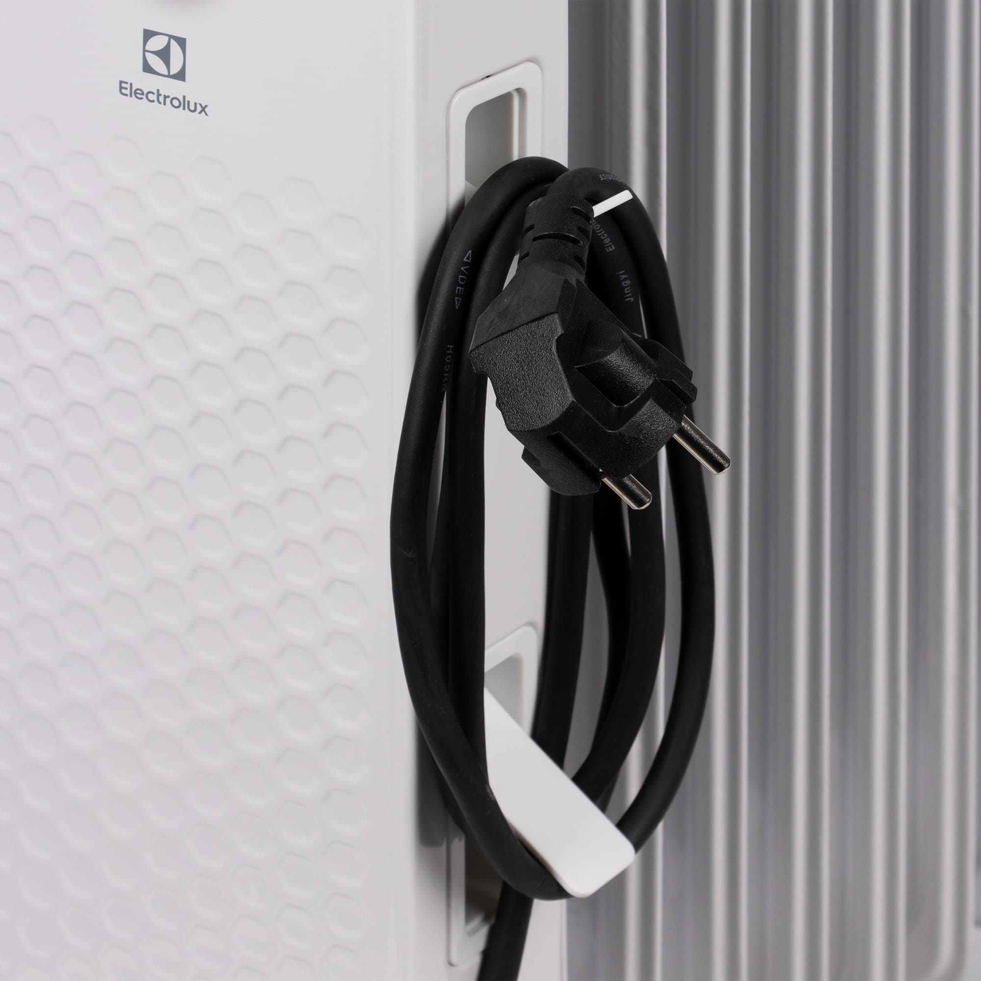 Радиатор масляный Electrolux EOH/BE-09ZW — фото 6