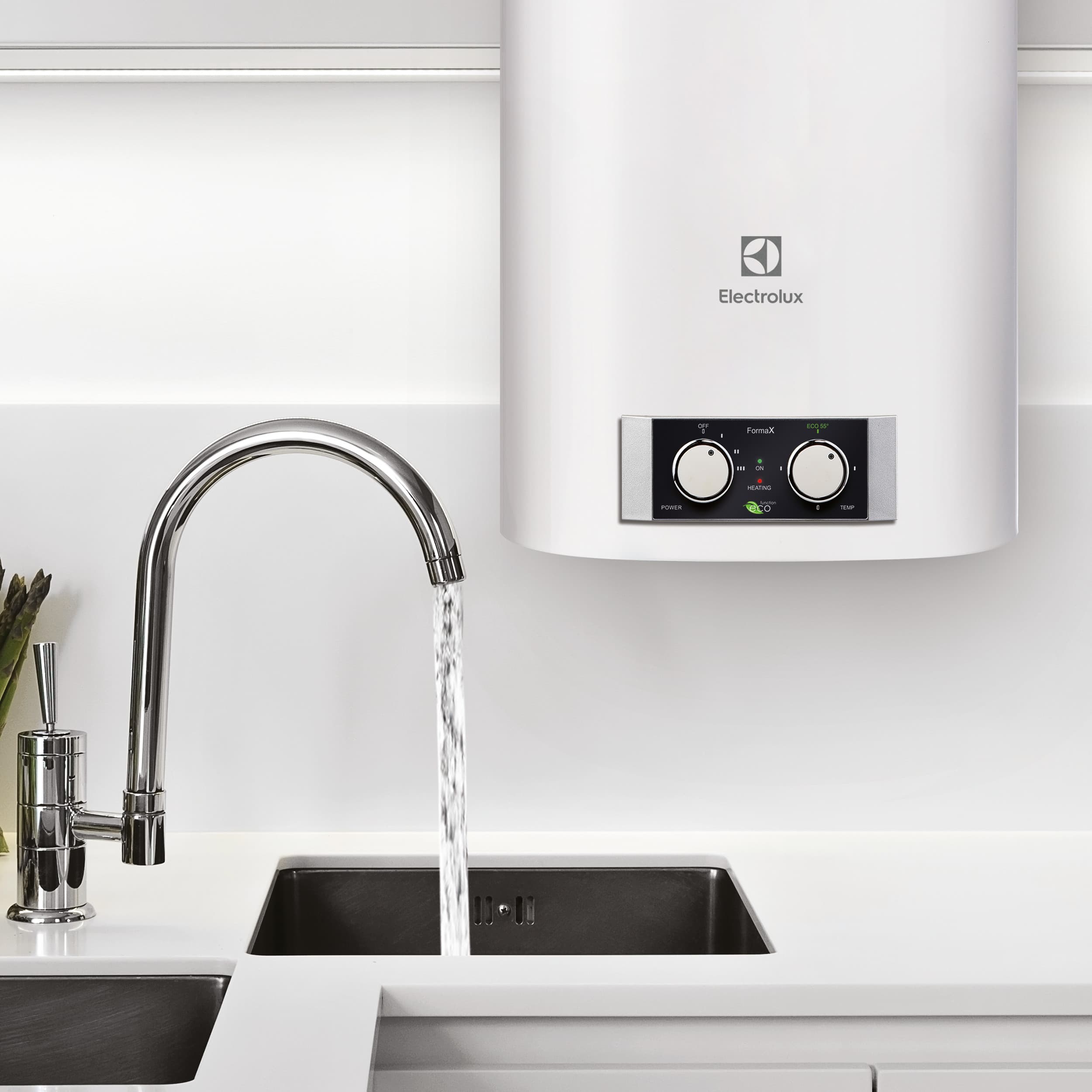 Водонагреватель Electrolux EWH 30 Formax — фото 8